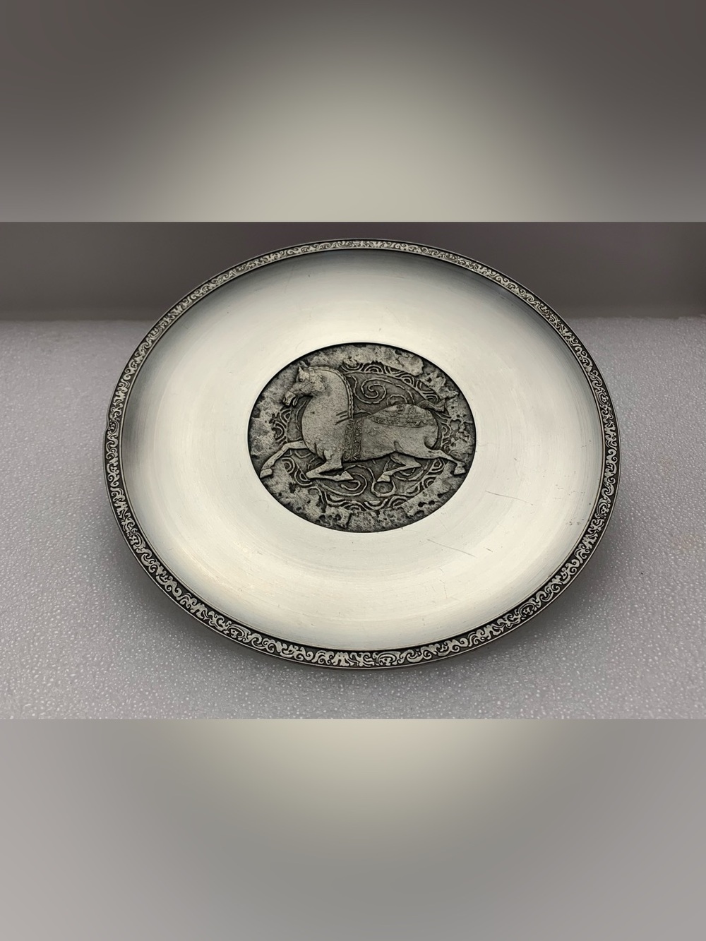 Ornate Silver-Tone Decorative Wall Plate with Horse Motif